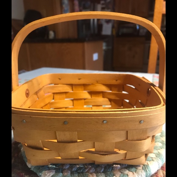 GUC Vintage 1999 Longaberger Handmade Small Square Peg Basket. - Picture 3 of 9